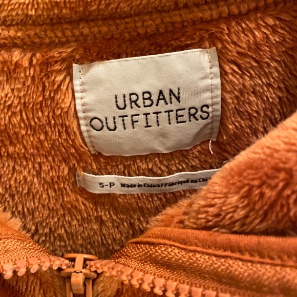 Urban Outfitters cropped long sleeve sweater - Picture 5 of 5